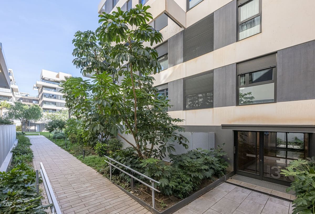 Apartamento de 3 habitaciones en Málaga ciudad en venta - 680.000 € (Ref: 9632895)