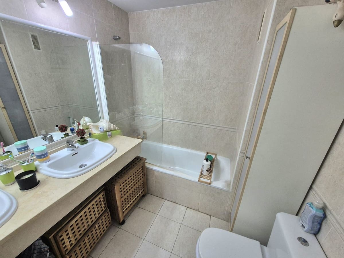 3 chambre Appartement à vendre à Alhaurin Golf avec garage - 299 500 € (Ref: 9636185)