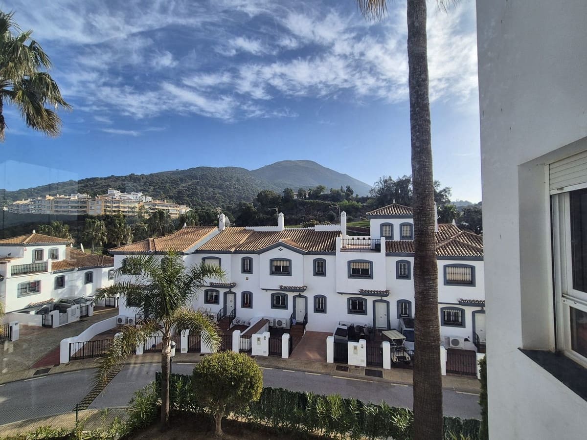 3 chambre Appartement à vendre à Alhaurin Golf avec garage - 299 500 € (Ref: 9636185)