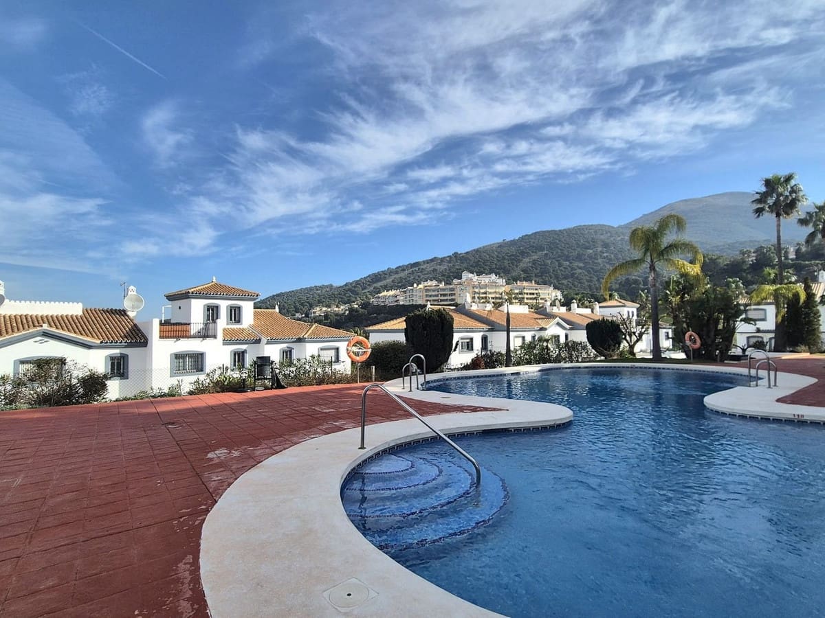 3 chambre Appartement à vendre à Alhaurin Golf avec garage - 299 500 € (Ref: 9636185)