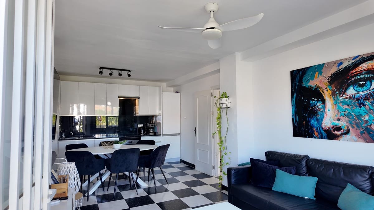 9 quarto Casa em Banda para venda em Fuengirola - 875 000 € (Ref: 9636187)