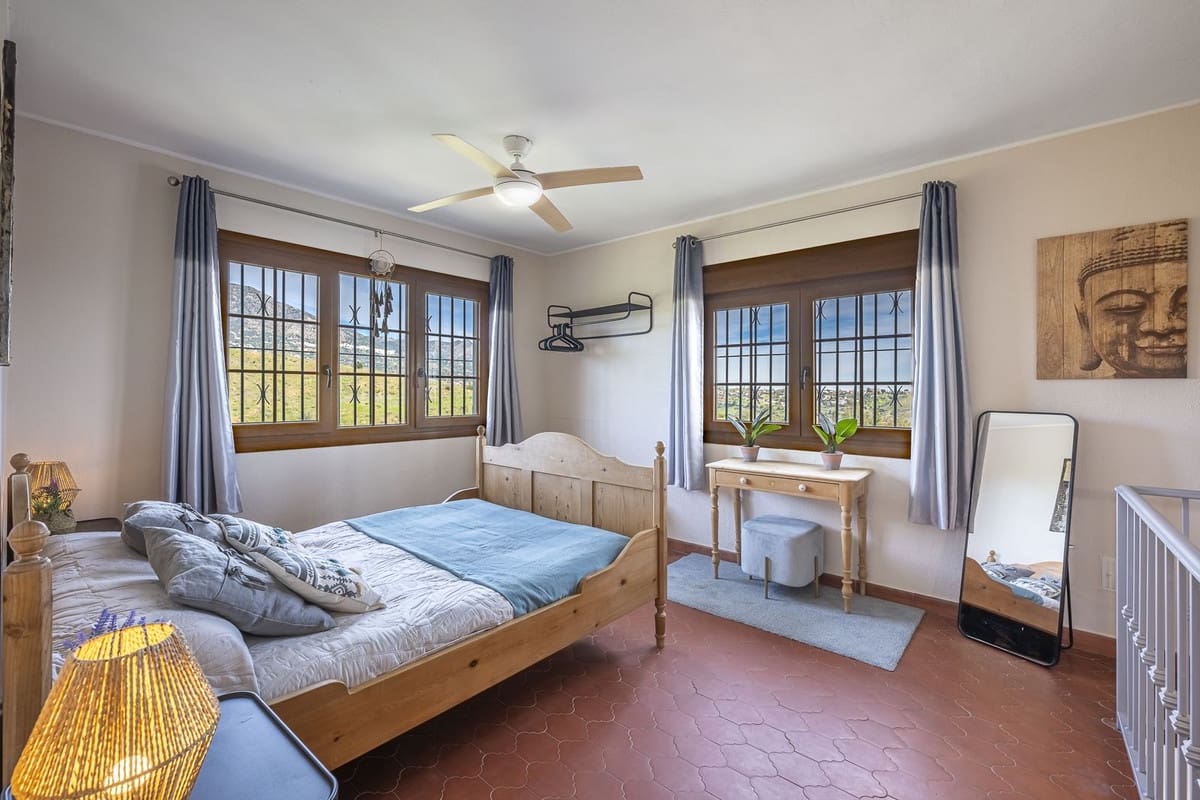 3 soveværelse Villa til salg i Mijas Golf - € 995.000 (Ref: 9636193)