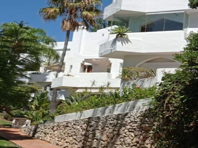 2 bedroom Apartment for sale in Cabopino, Marbella - € 350,000 (Ref: 9638925)
