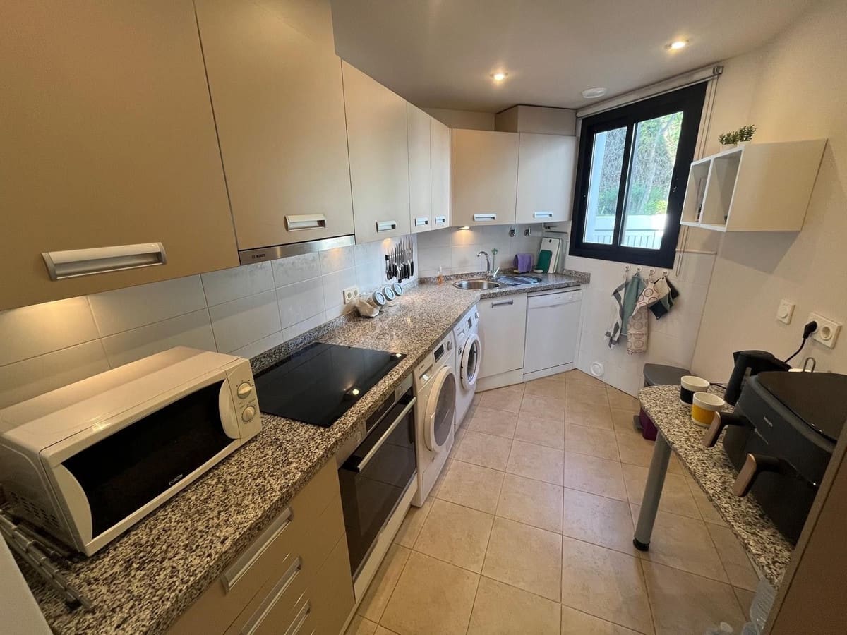 2 bedroom Apartment for sale in Torrox with garage - € 415,000 (Ref: 9638927)