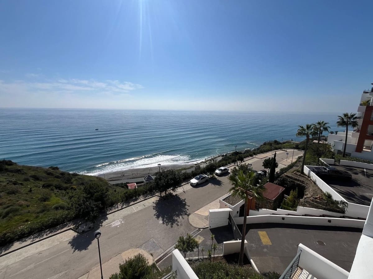 2 bedroom Apartment for sale in Torrox with garage - € 415,000 (Ref: 9638927)