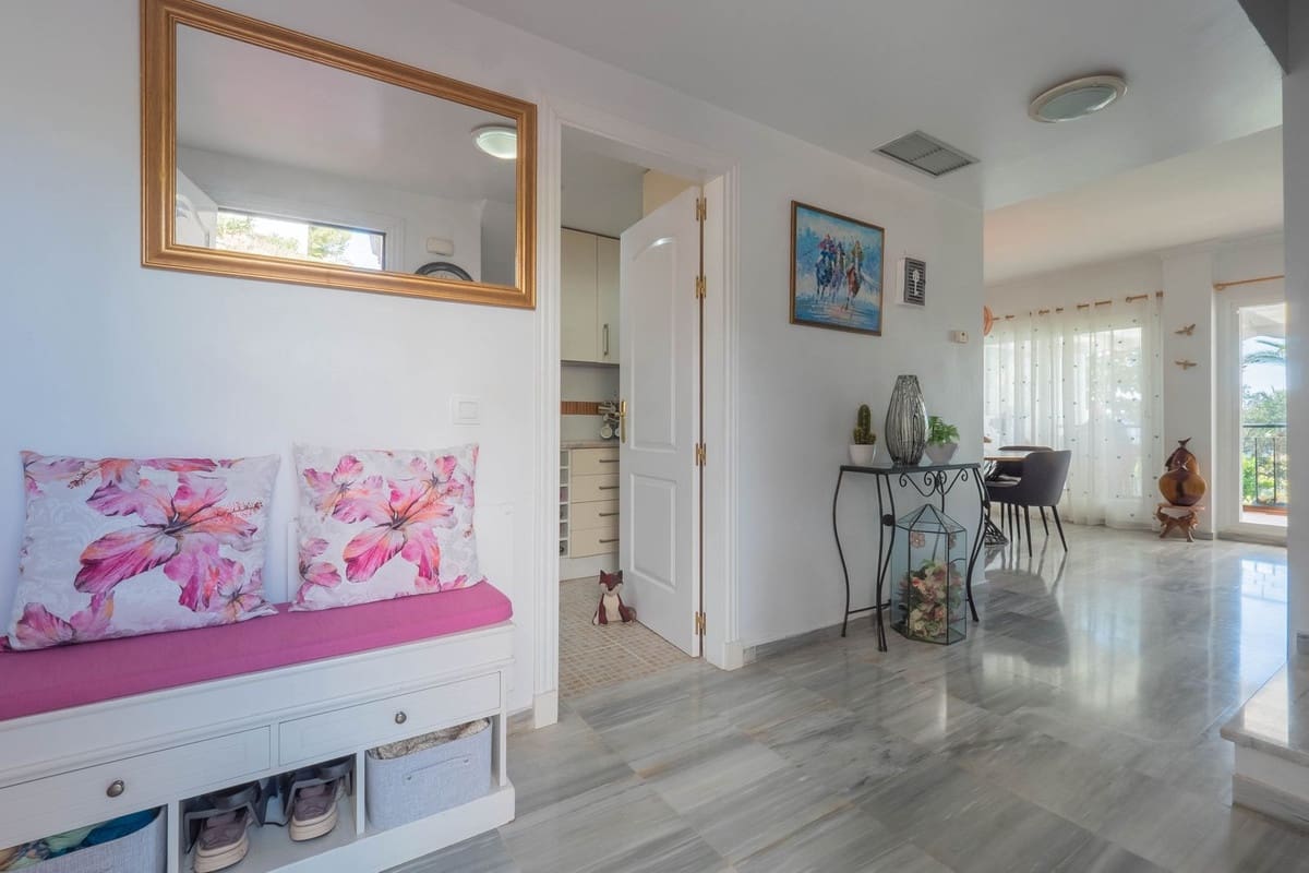 2 Zimmer Haus zu verkaufen in Alhaurin Golf mit Garage - 349.000 € (Ref: 9638928)