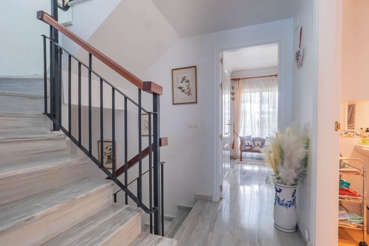 2 Zimmer Haus zu verkaufen in Alhaurin Golf mit Garage - 349.000 € (Ref: 9638928)