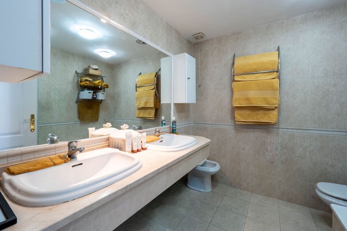 2 Zimmer Haus zu verkaufen in Alhaurin Golf mit Garage - 349.000 € (Ref: 9638928)