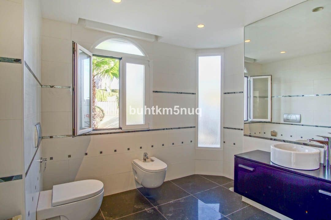 5 soverom Villa til salgs i Alfaz del Pi / L'Alfas del Pi - € 1 600 000 (Ref: 9643108)