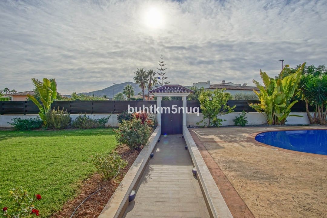 5 soverom Villa til salgs i Alfaz del Pi / L'Alfas del Pi - € 1 600 000 (Ref: 9643108)