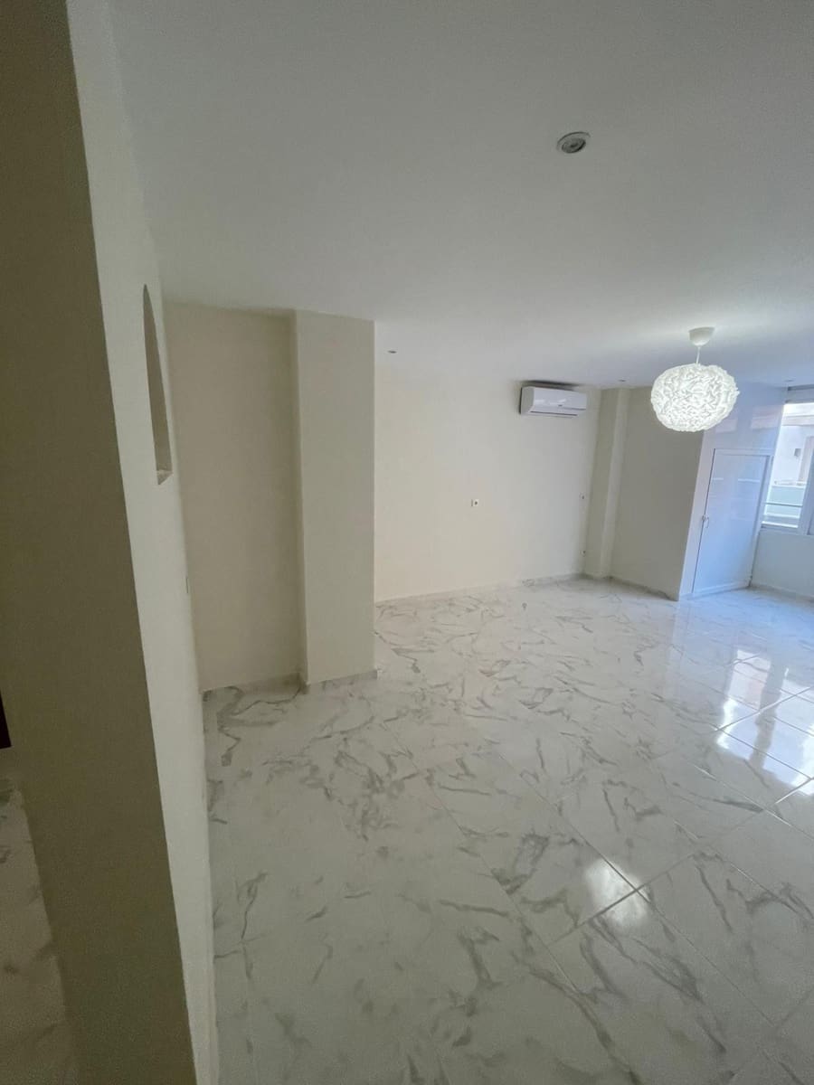 3 slaapkamer Appartement te koop in Torrevieja - € 245.000 (Ref: 9643110)