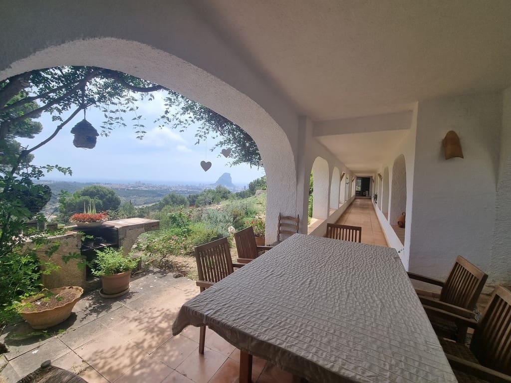 3 bedroom Finca/Country House for sale in Calpe / Calp - € 895,000 (Ref: 9643112)