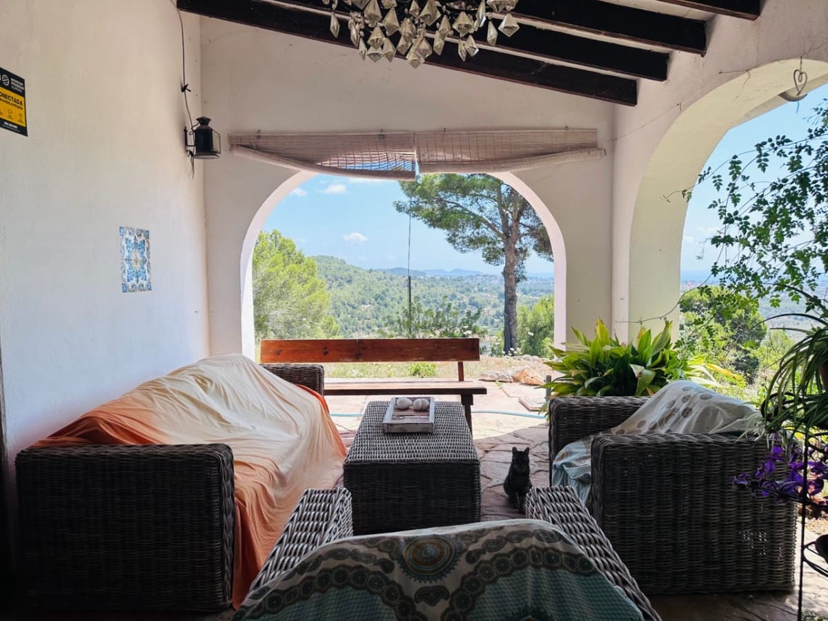 3 bedroom Finca/Country House for sale in Calpe / Calp - € 895,000 (Ref: 9643112)