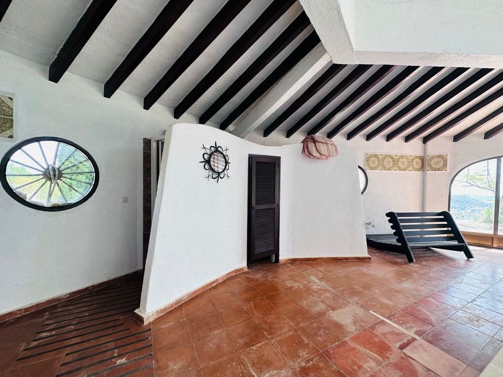 3 bedroom Finca/Country House for sale in Calpe / Calp - € 895,000 (Ref: 9643112)