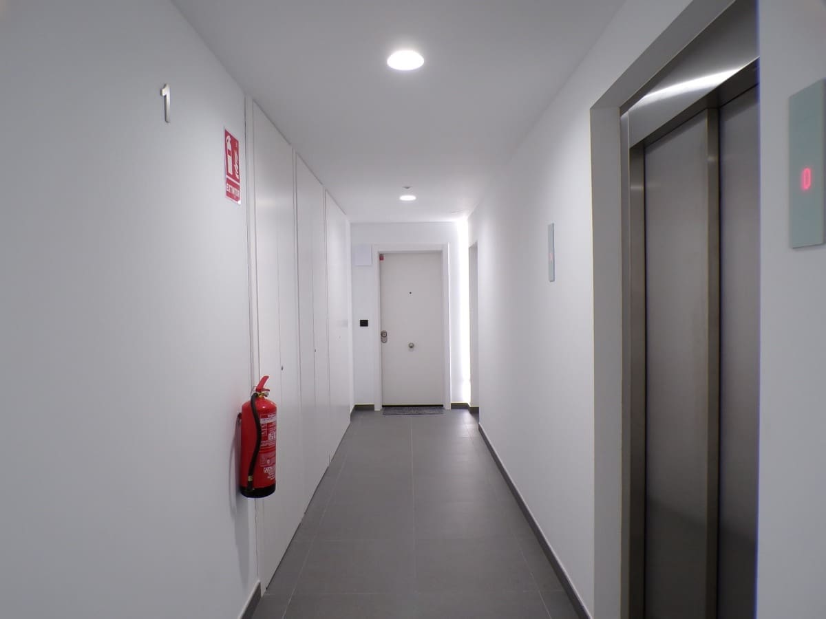 2 bedroom Apartment for sale in Calpe / Calp - € 425,000 (Ref: 9643116)