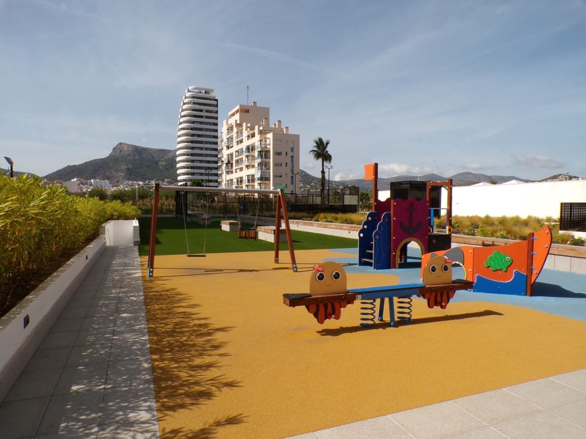 2 bedroom Apartment for sale in Calpe / Calp - € 425,000 (Ref: 9643116)