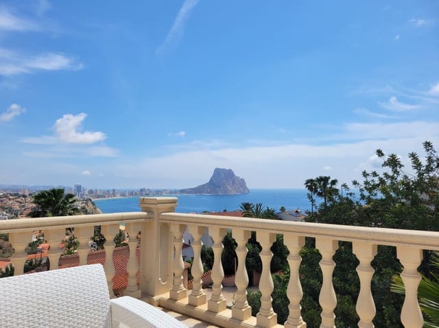 4 slaapkamer Villa te koop in Pueblo, Calpe / Calp - € 730.000 (Ref: 9643122)