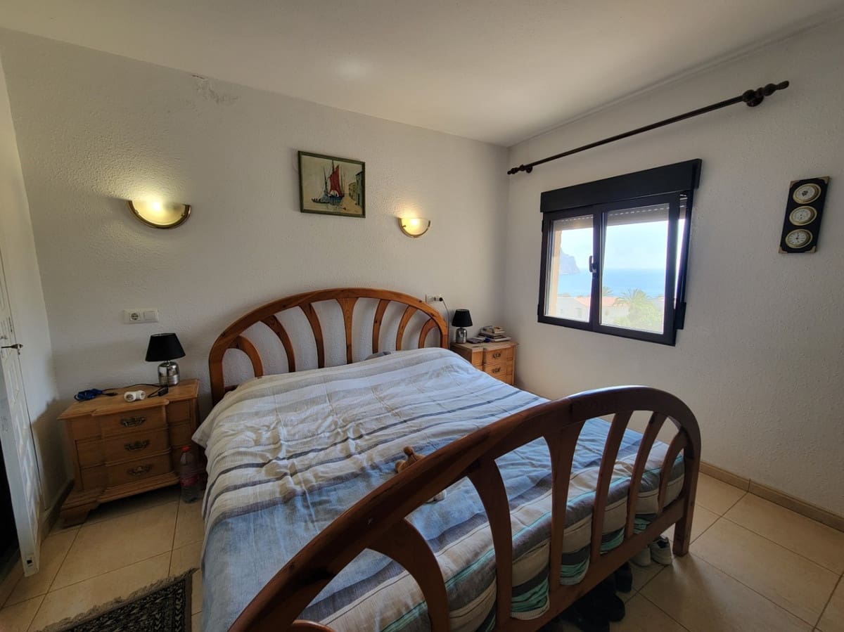 Chalet de 4 habitaciones en Calpe / Calp en venta - 730.000 € (Ref: 9643122)