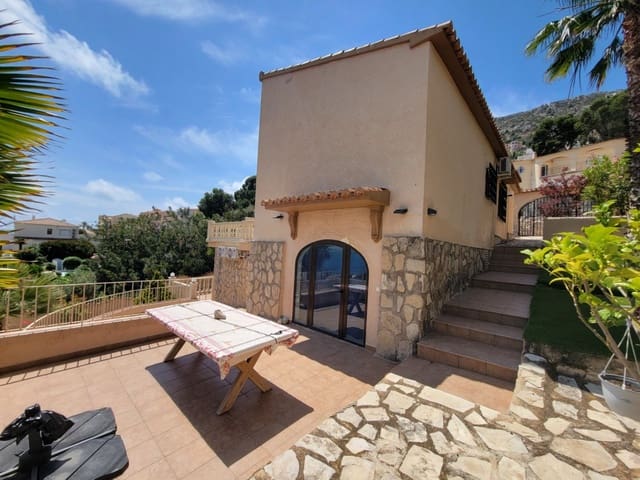 4 slaapkamer Villa te koop in Pueblo, Calpe / Calp - € 730.000 (Ref: 9643122)