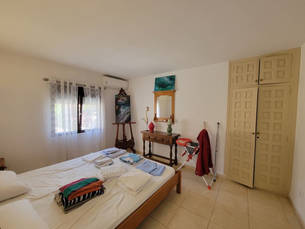 Chalet de 4 habitaciones en Calpe / Calp en venta - 730.000 € (Ref: 9643122)