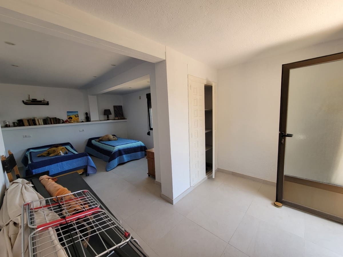 Chalet de 4 habitaciones en Calpe / Calp en venta - 730.000 € (Ref: 9643122)