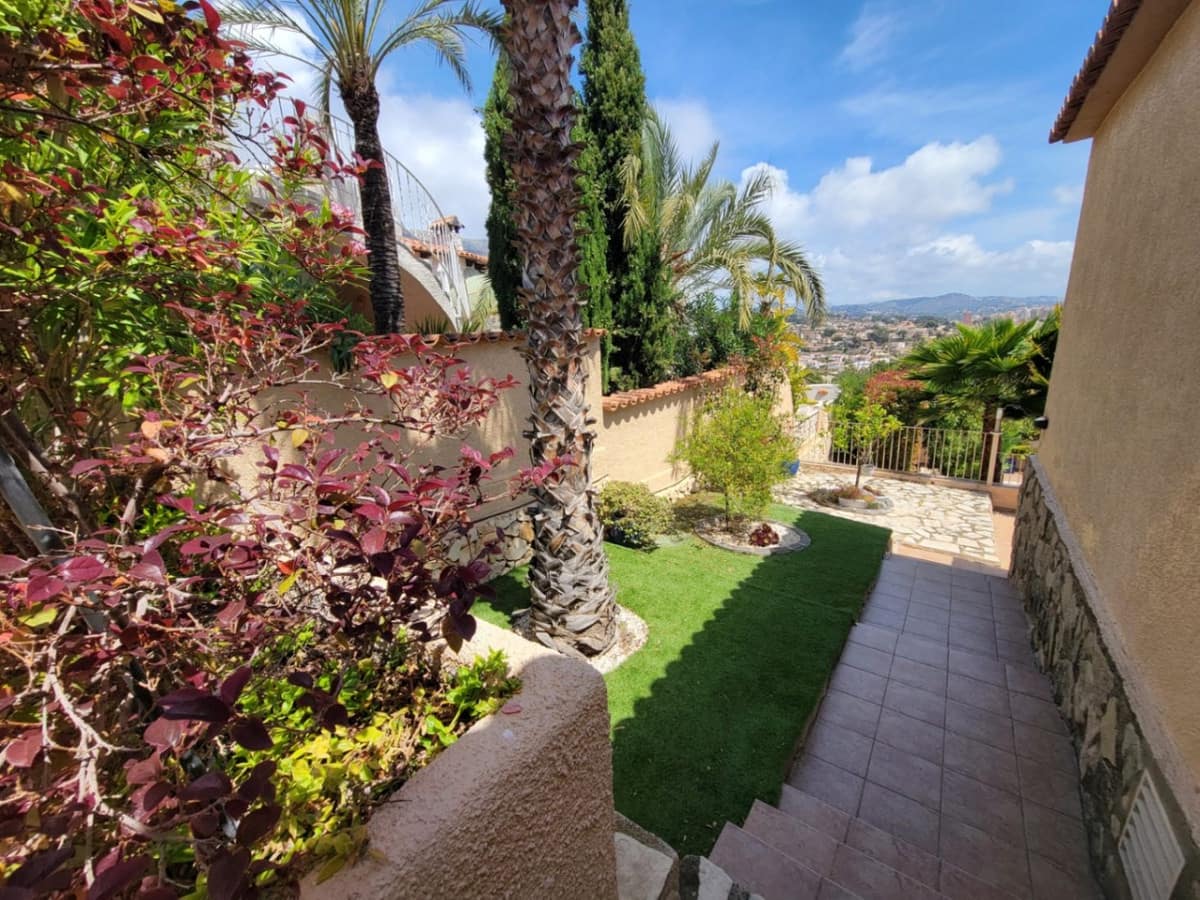 Chalet de 4 habitaciones en Calpe / Calp en venta - 730.000 € (Ref: 9643122)