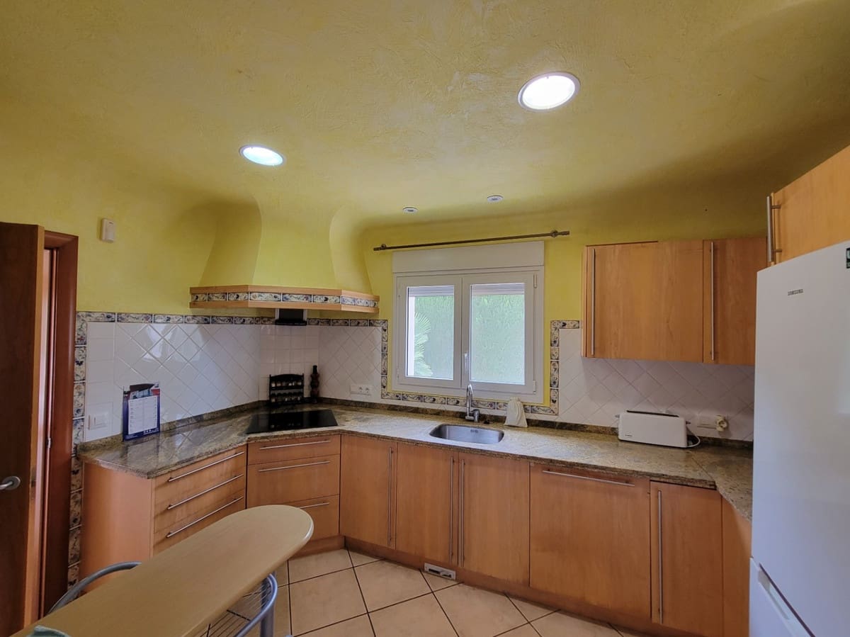 3 makuuhuone Huvila myytävänä paikassa Benissa - 895 000 € (Ref: 9643123)