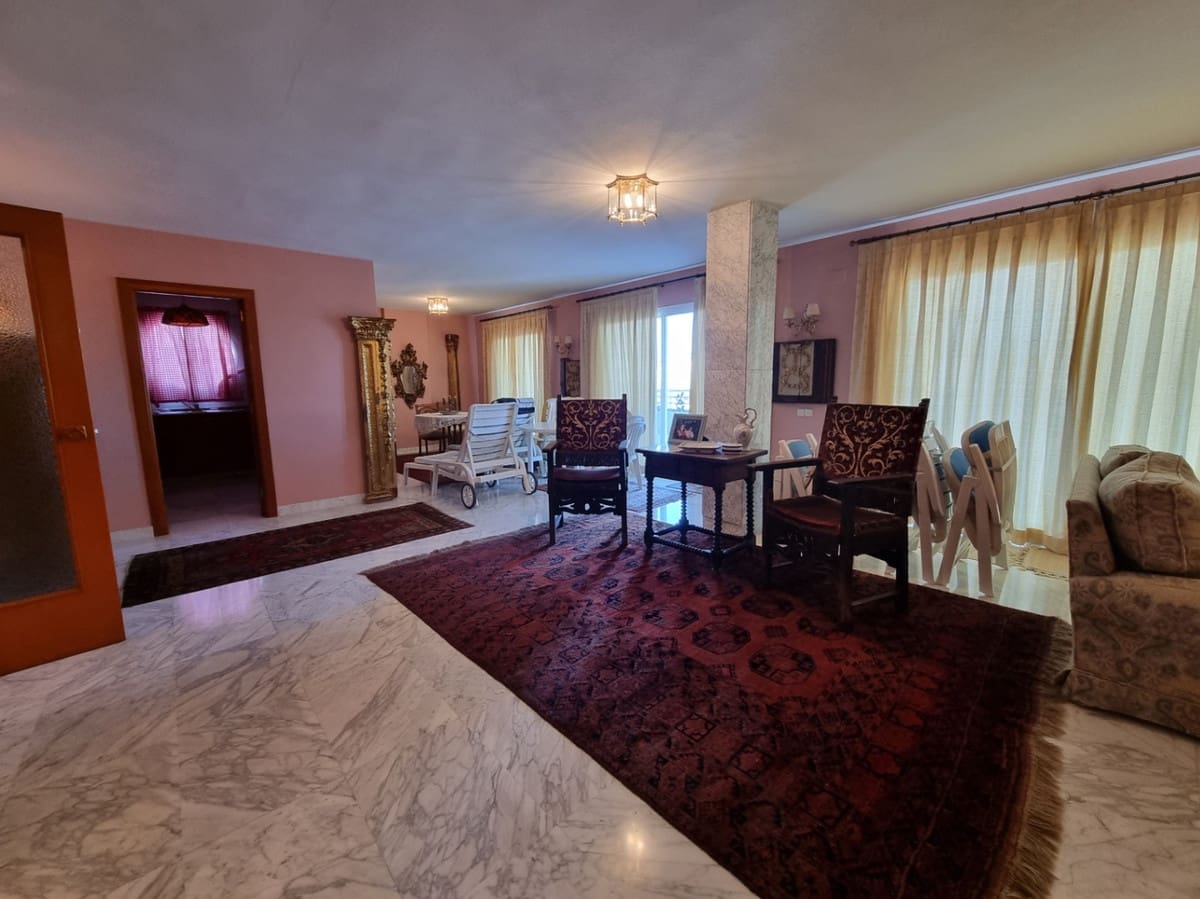 Apartamento de 2 habitaciones en Calpe / Calp en venta - 1.600.000 € (Ref: 9643126)