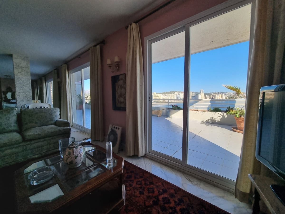 Apartamento de 2 habitaciones en Calpe / Calp en venta - 1.600.000 € (Ref: 9643126)