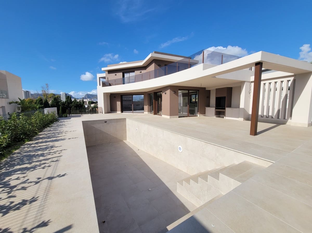 5 soveværelse Villa til salg i Calpe / Calp - € 1.550.000 (Ref: 9643127)