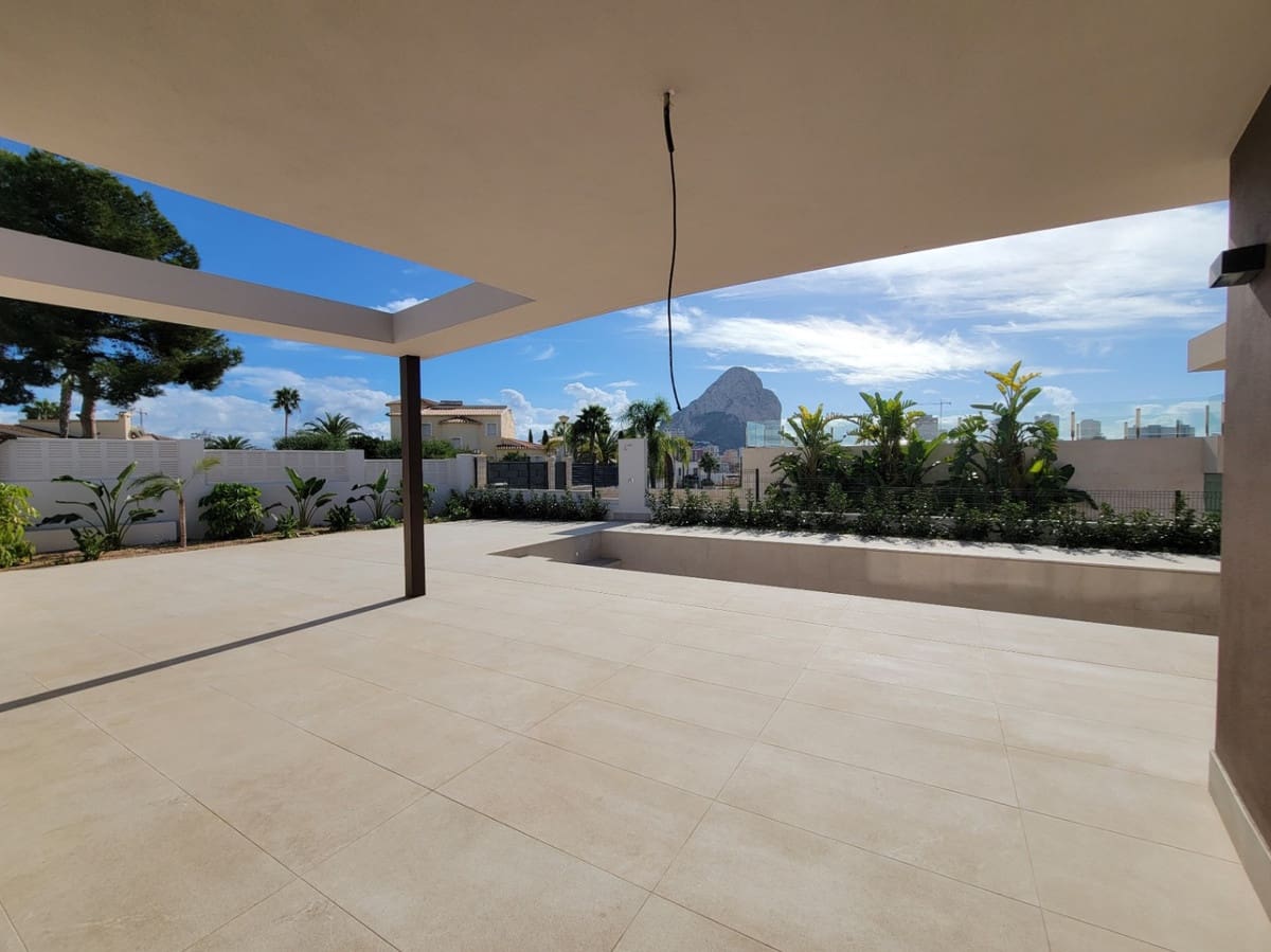 5 soveværelse Villa til salg i Calpe / Calp - € 1.550.000 (Ref: 9643127)