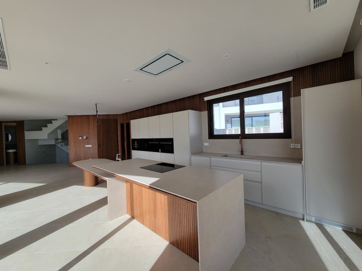 5 soveværelse Villa til salg i Calpe / Calp - € 1.550.000 (Ref: 9643127)