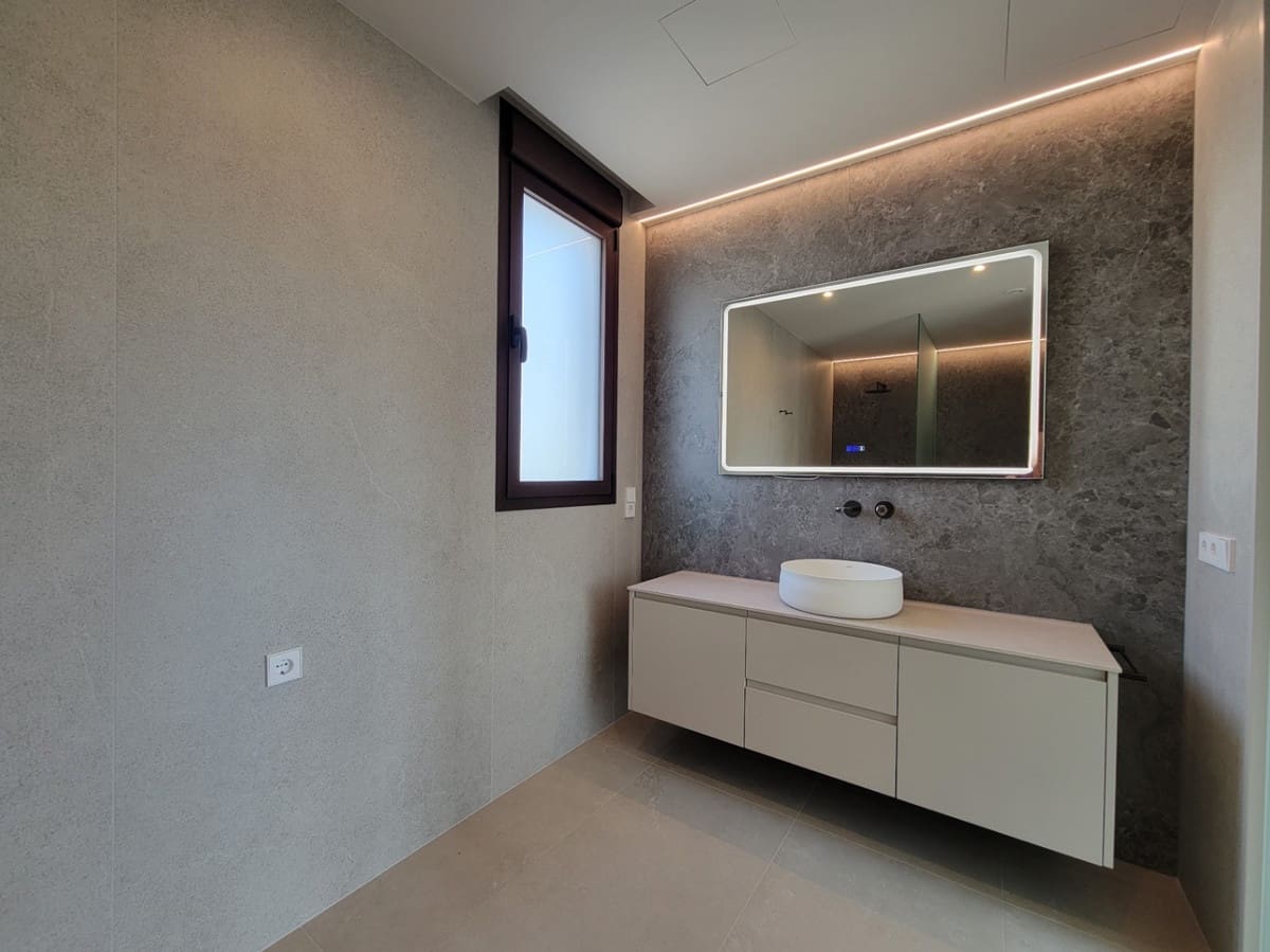 5 soveværelse Villa til salg i Calpe / Calp - € 1.550.000 (Ref: 9643127)