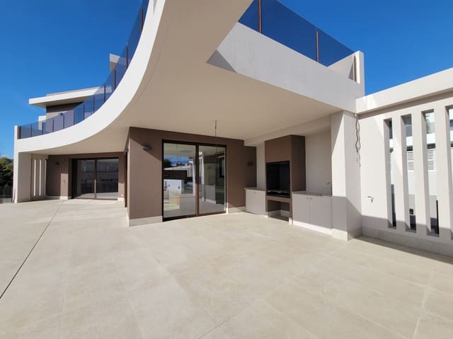 5 soveværelse Villa til salg i Pueblo, Calpe / Calp - € 1.550.000 (Ref: 9643127)