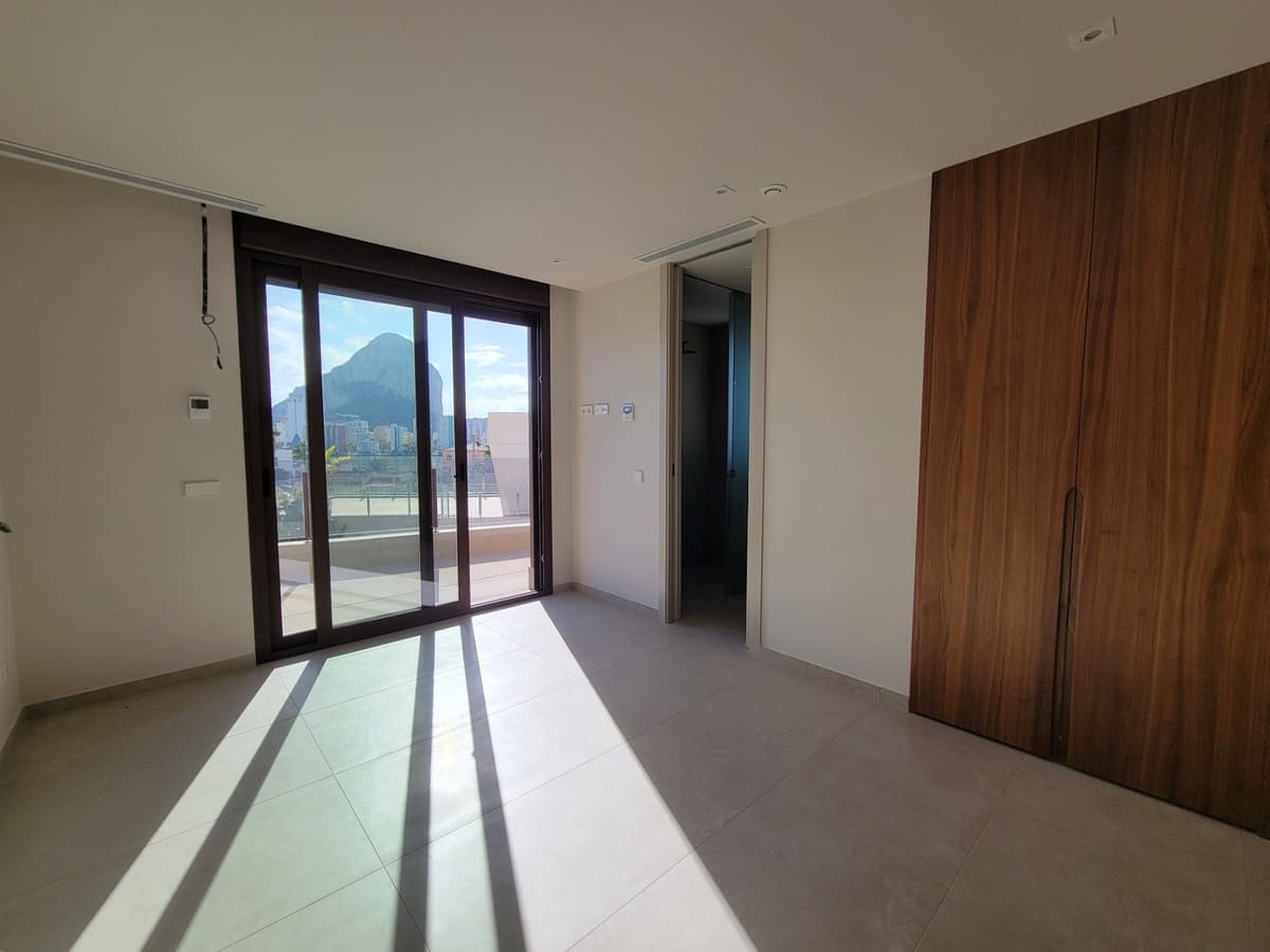 5 soveværelse Villa til salg i Calpe / Calp - € 1.550.000 (Ref: 9643127)
