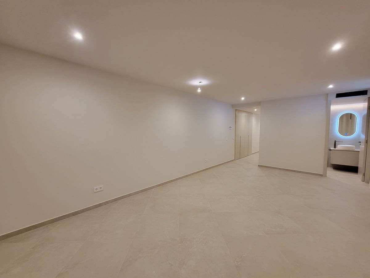 5 soveværelse Villa til salg i Calpe / Calp - € 1.550.000 (Ref: 9643127)