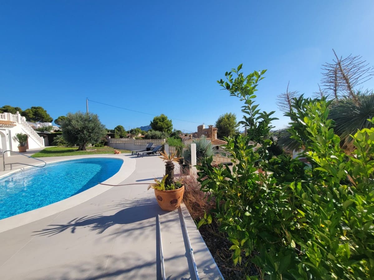 3 sovrum Villa till salu i Calpe / Calp - 795 000 € (Ref: 9643128)