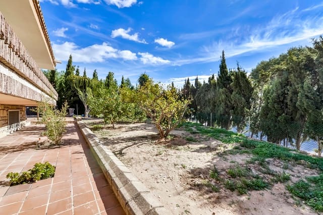 6 slaapkamer Villa te koop in Levante Alto, Benidorm - € 860.000 (Ref: 9643130)