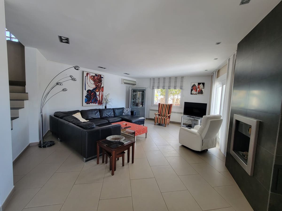 Chalet de 3 habitaciones en Calpe / Calp en venta - 995.000 € (Ref: 9643131)