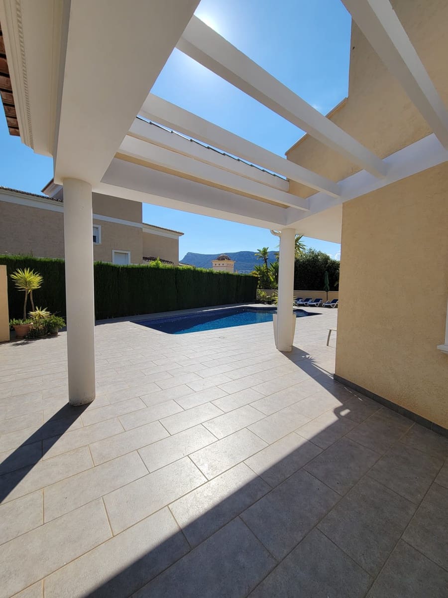 Chalet de 3 habitaciones en Calpe / Calp en venta - 995.000 € (Ref: 9643131)