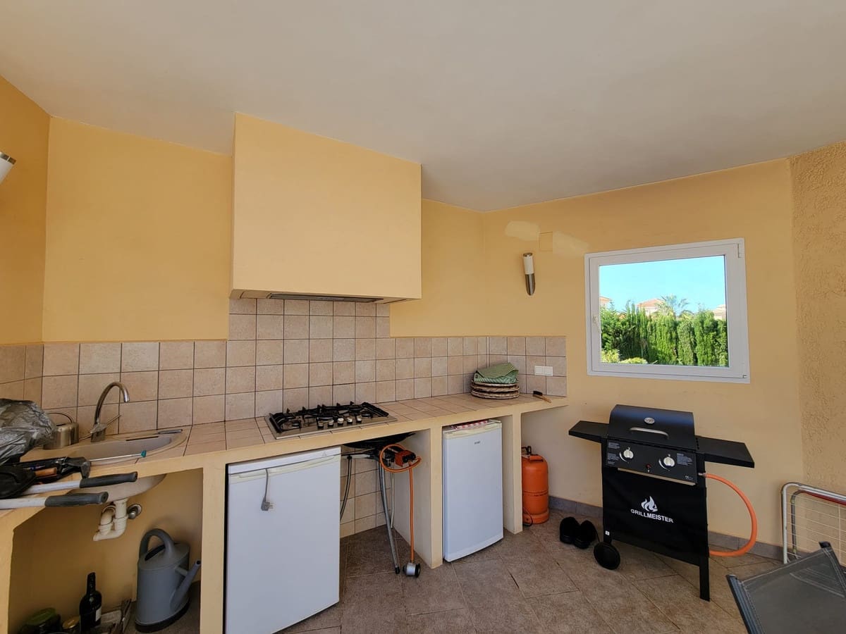 Chalet de 3 habitaciones en Calpe / Calp en venta - 995.000 € (Ref: 9643131)