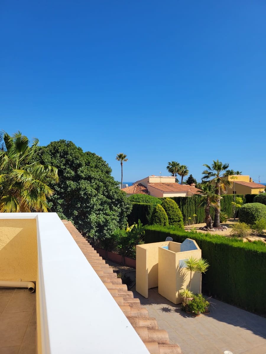 Chalet de 3 habitaciones en Calpe / Calp en venta - 995.000 € (Ref: 9643131)