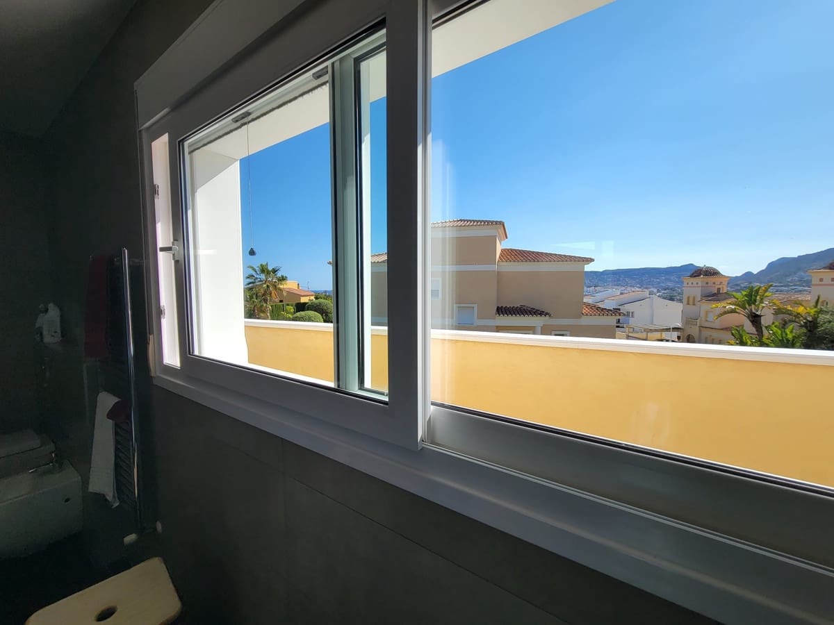 Chalet de 3 habitaciones en Calpe / Calp en venta - 995.000 € (Ref: 9643131)