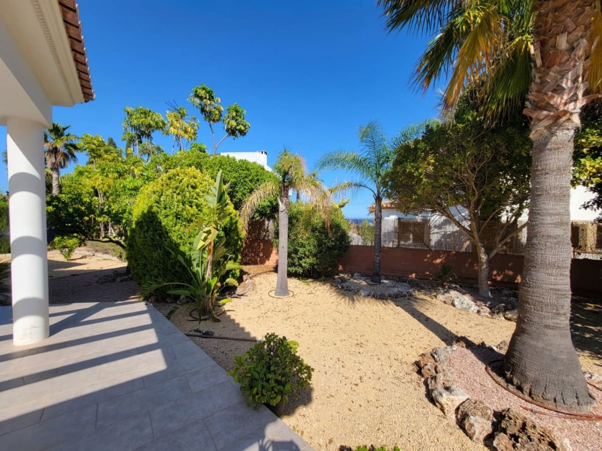 Chalet de 3 habitaciones en Calpe / Calp en venta - 995.000 € (Ref: 9643131)