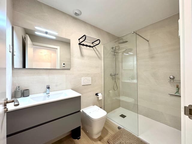 Apartamento de 2 habitaciones en Centro, Los Alcázares en venta - 347.000 € (Ref: 9643135)