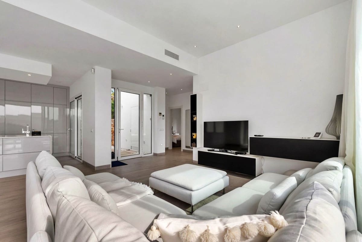 3 slaapkamer Villa te koop in Las Colinas Golf - € 945.000 (Ref: 9643148)