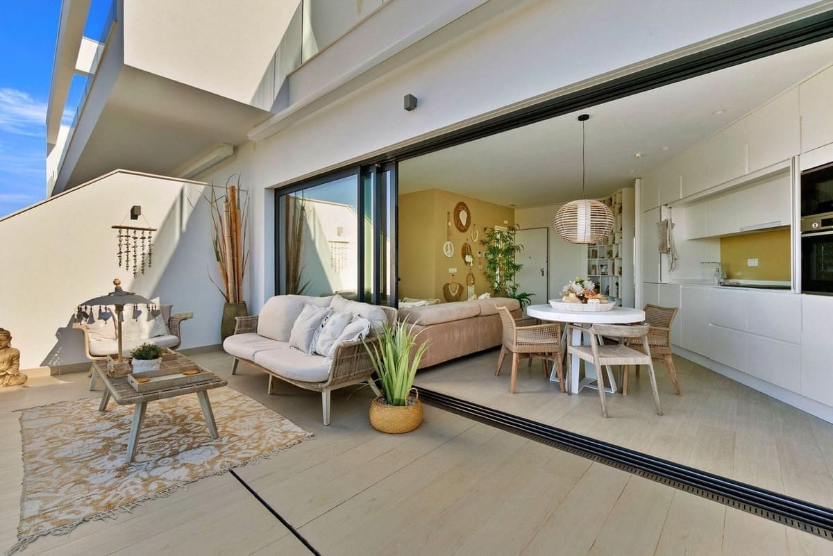 2 soveværelse Lejlighed til salg i Las Colinas Golf - € 359.000 (Ref: 9643149)