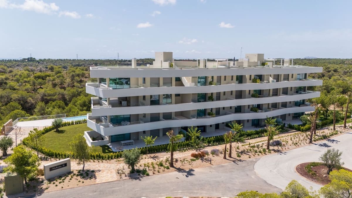 3 quarto Apartamento para venda em Las Colinas Golf - 849 000 € (Ref: 9643152)