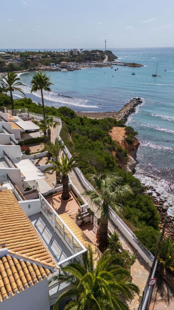 2 Zimmer Apartment zu verkaufen in Cabo Roig - 425.000 € (Ref: 9643154)