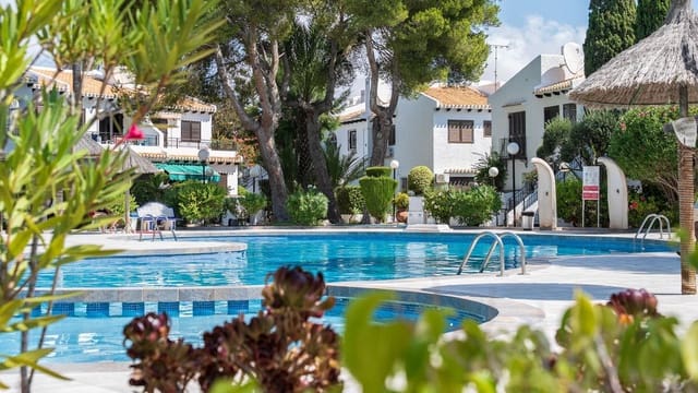 2 Zimmer Apartment zu verkaufen in Cabo Roig, Orihuela - 425.000 € (Ref: 9643154)